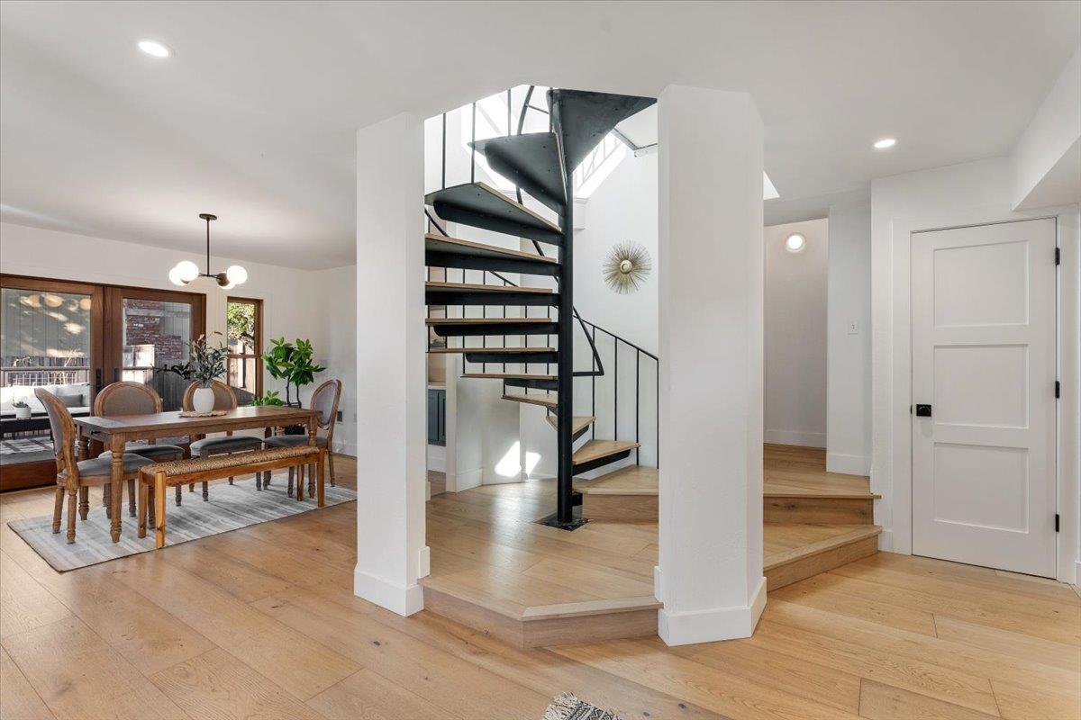 Detail Gallery Image 15 of 42 For 133 Goss Ave, Santa Cruz,  CA 95065 - 3 Beds | 2 Baths