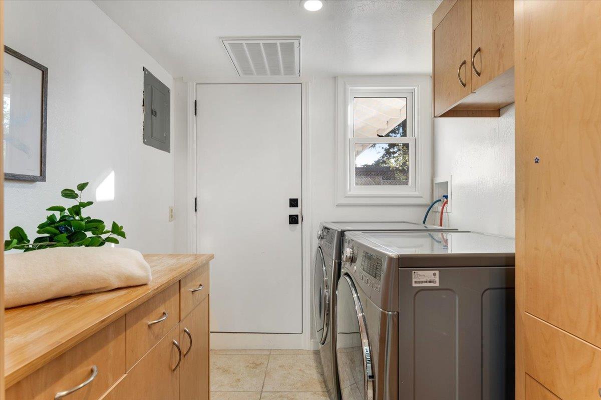 Detail Gallery Image 20 of 42 For 133 Goss Ave, Santa Cruz,  CA 95065 - 3 Beds | 2 Baths