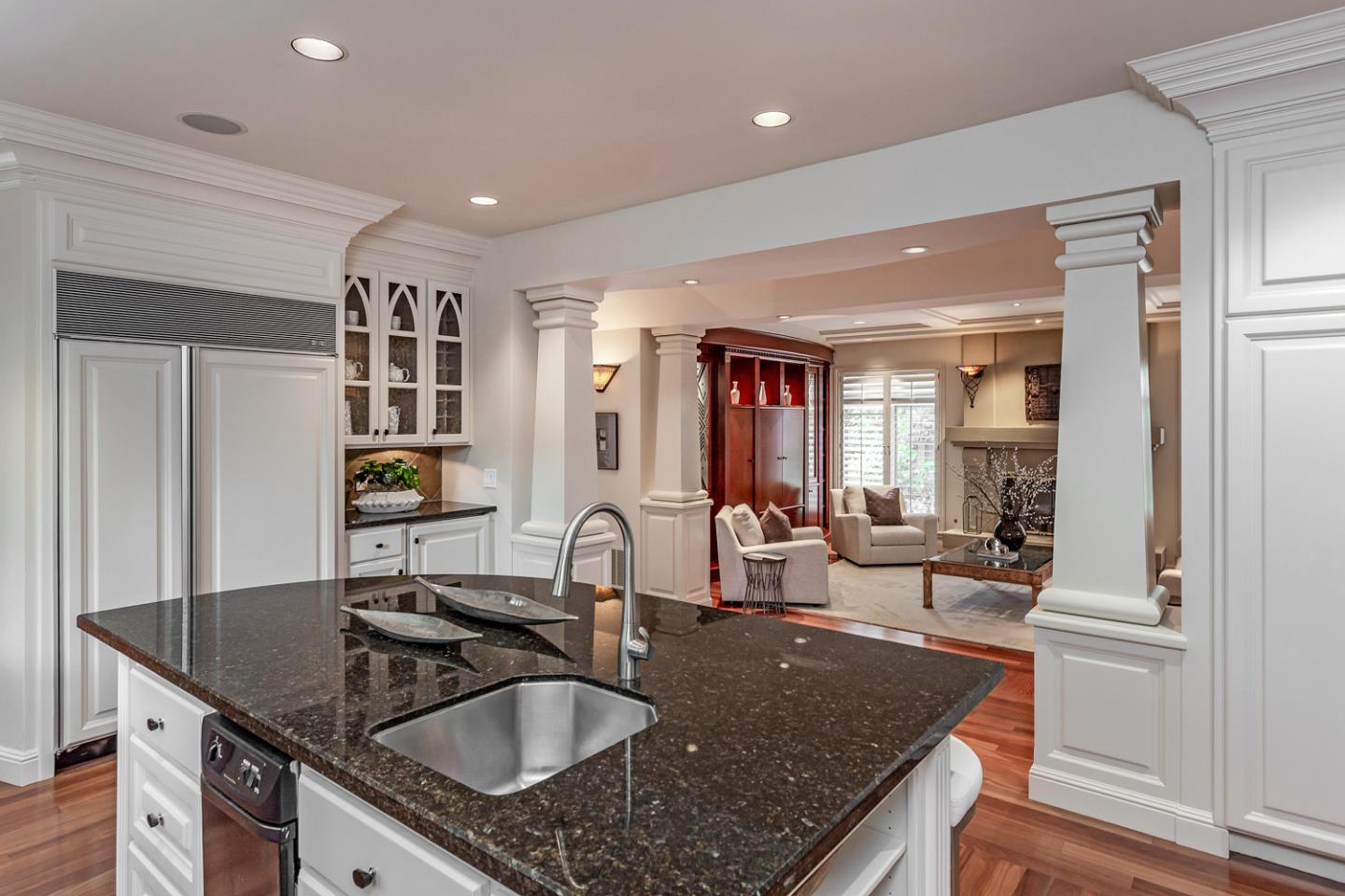 Detail Gallery Image 12 of 51 For 941 Berry Ave, Los Altos,  CA 94024 - 4 Beds | 4/1 Baths