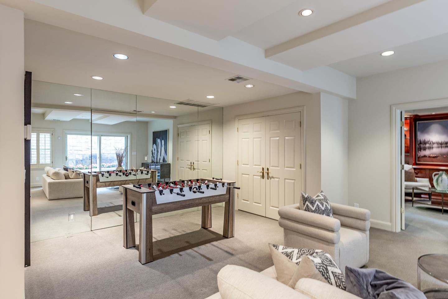 Detail Gallery Image 31 of 51 For 941 Berry Ave, Los Altos,  CA 94024 - 4 Beds | 4/1 Baths