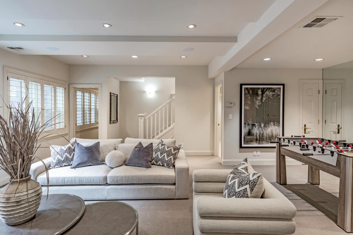 Detail Gallery Image 32 of 51 For 941 Berry Ave, Los Altos,  CA 94024 - 4 Beds | 4/1 Baths