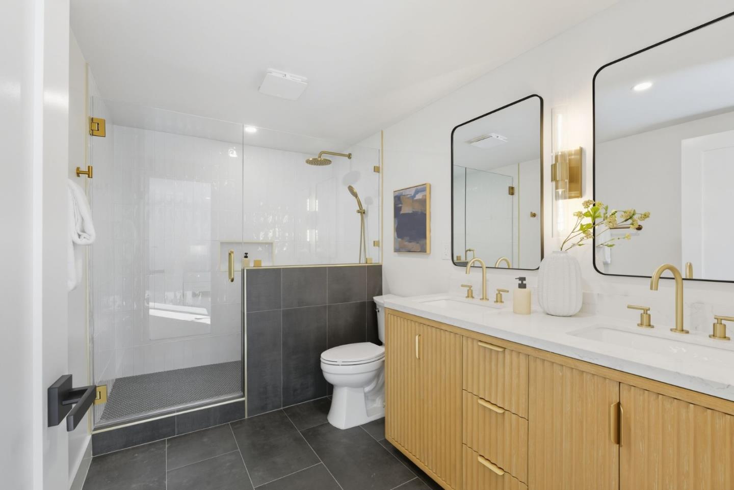 Detail Gallery Image 20 of 53 For 1117 Henderson Ave, Menlo Park,  CA 94025 - 3 Beds | 2 Baths