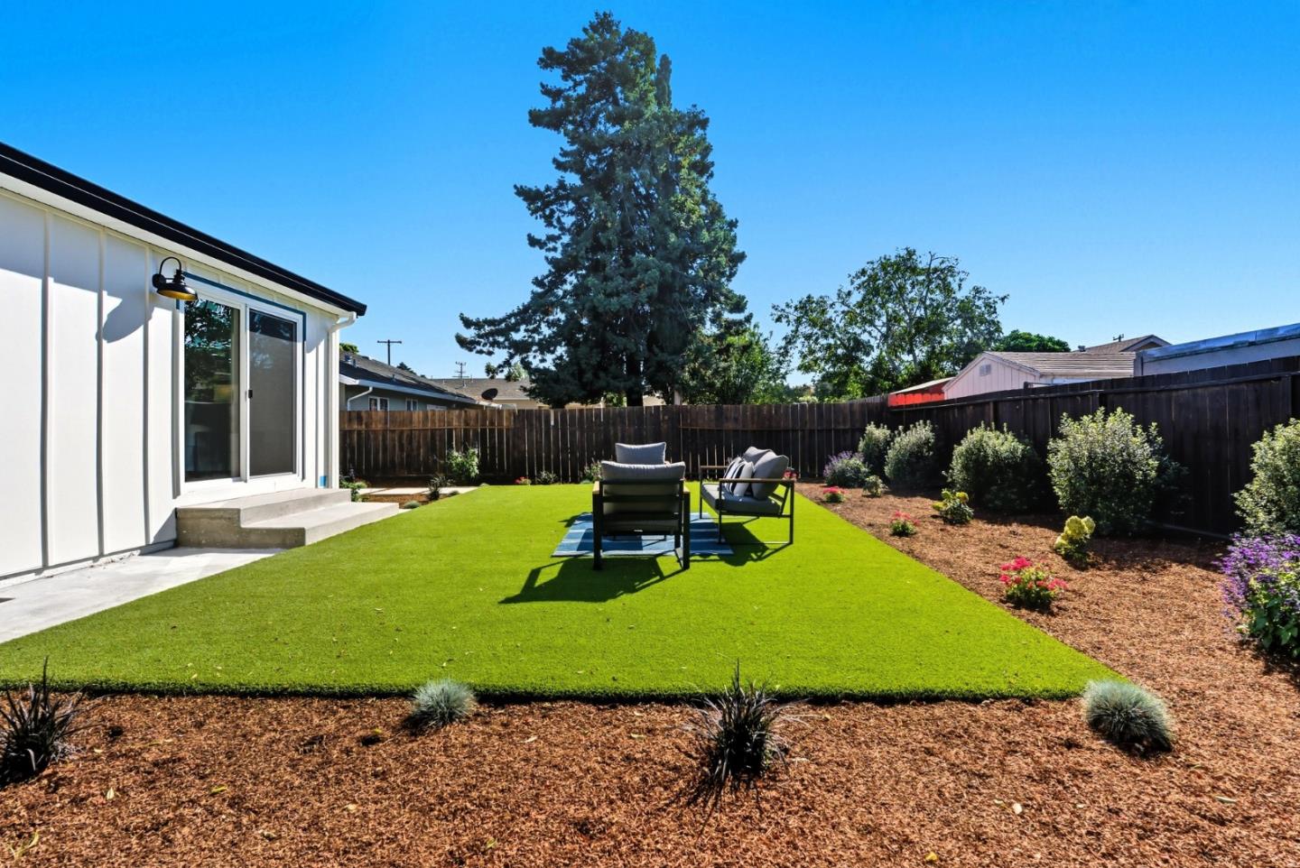Detail Gallery Image 35 of 53 For 1117 Henderson Ave, Menlo Park,  CA 94025 - 3 Beds | 2 Baths
