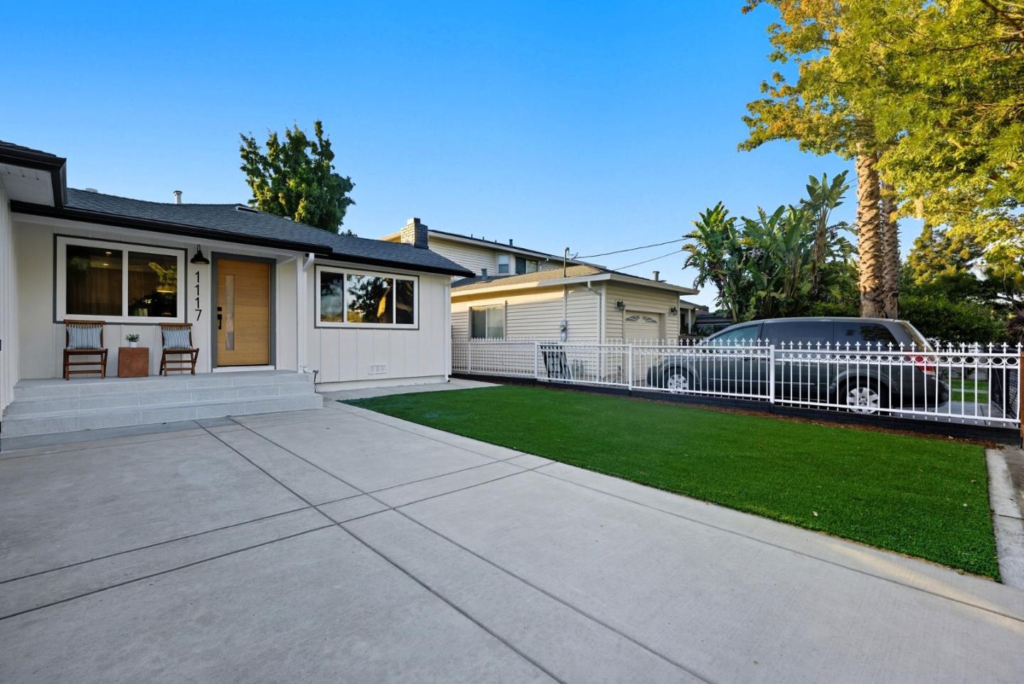 Detail Gallery Image 37 of 53 For 1117 Henderson Ave, Menlo Park,  CA 94025 - 3 Beds | 2 Baths