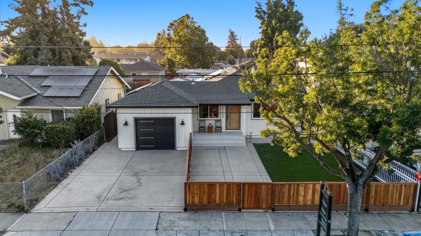 Detail Gallery Image 53 of 53 For 1117 Henderson Ave, Menlo Park,  CA 94025 - 3 Beds | 2 Baths