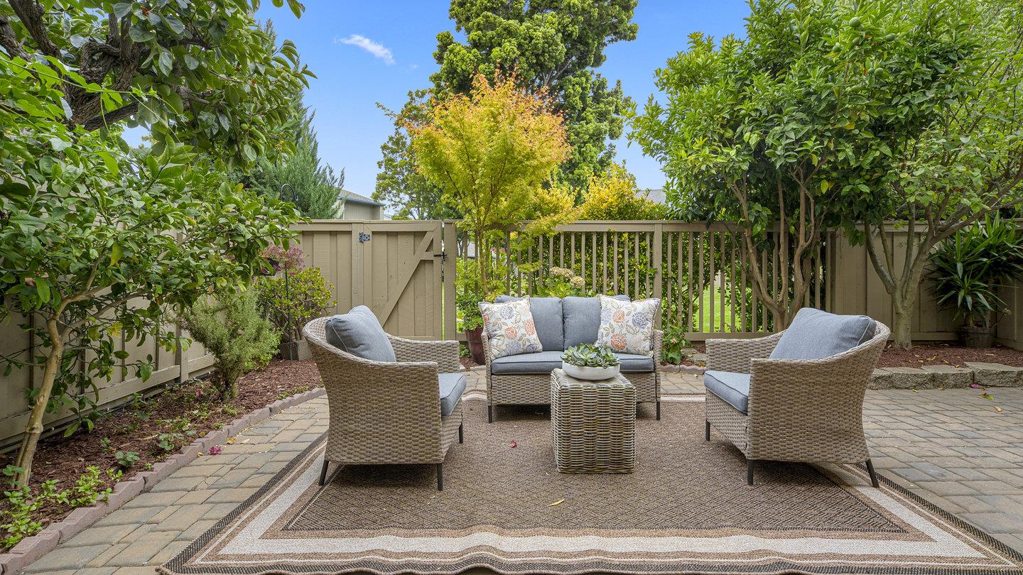 Detail Gallery Image 10 of 36 For 706 Celestial Ln, Foster City,  CA 94404 - 3 Beds | 2/1 Baths