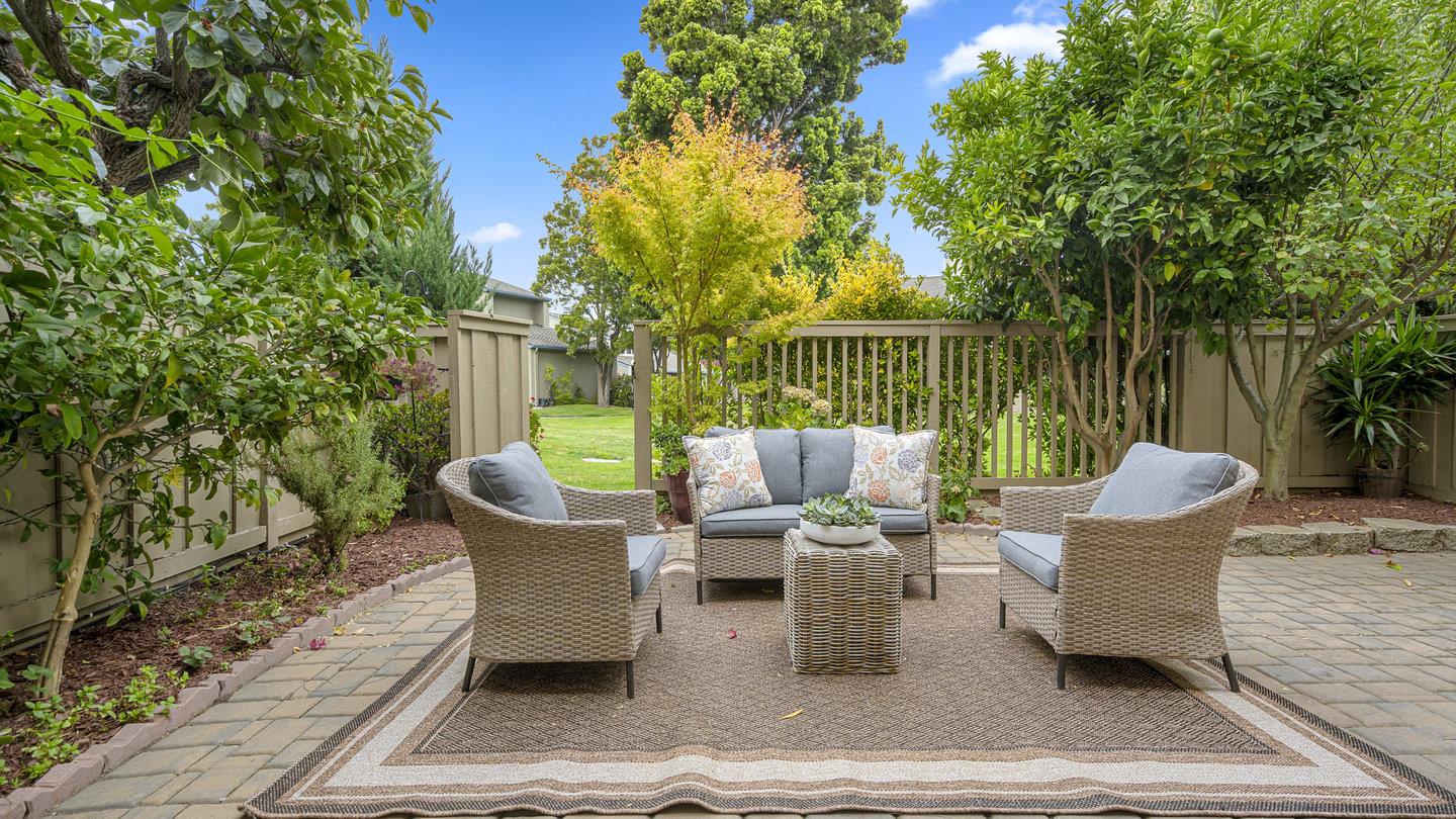 Detail Gallery Image 11 of 36 For 706 Celestial Ln, Foster City,  CA 94404 - 3 Beds | 2/1 Baths