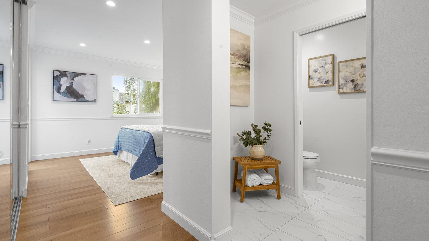 Detail Gallery Image 18 of 36 For 706 Celestial Ln, Foster City,  CA 94404 - 3 Beds | 2/1 Baths