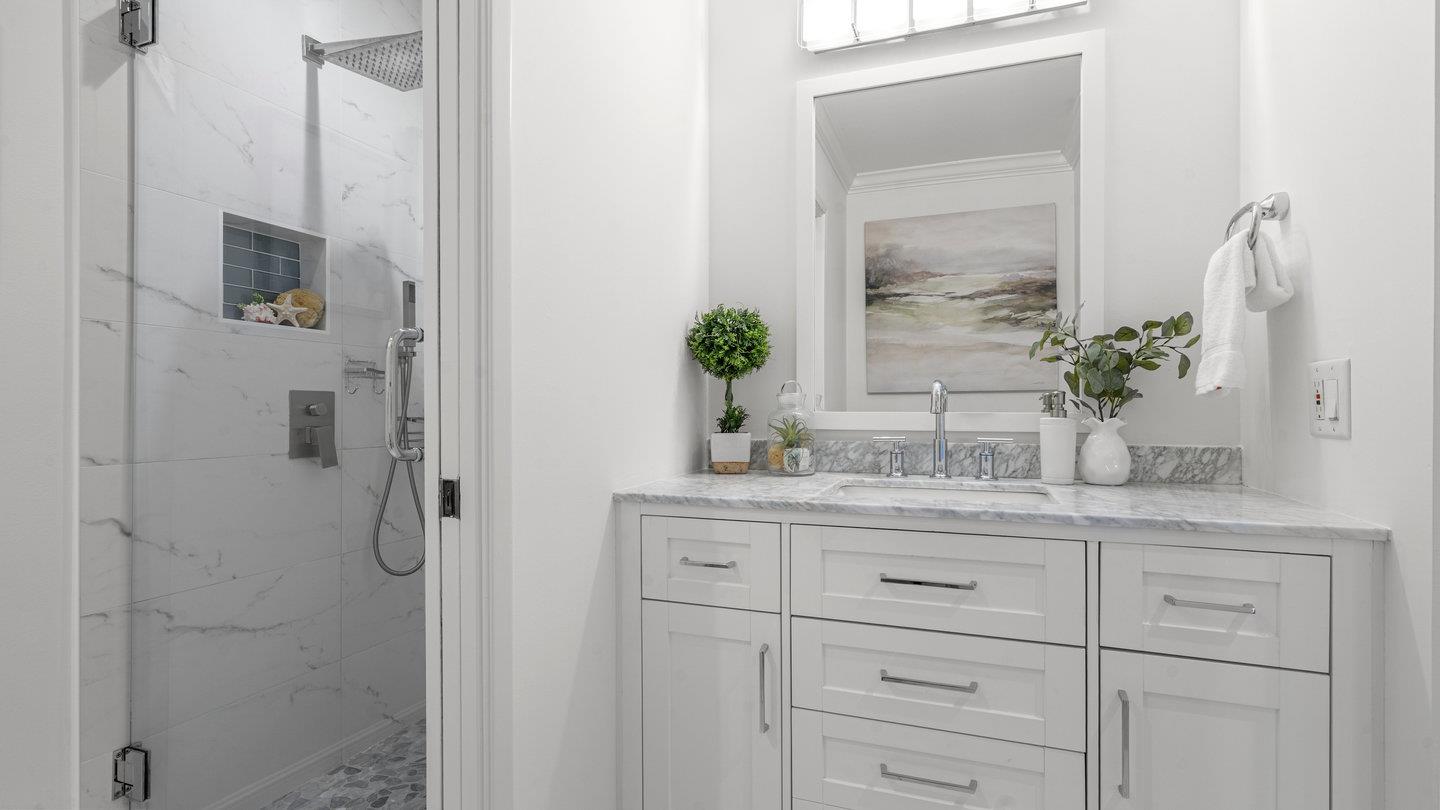 Detail Gallery Image 22 of 36 For 706 Celestial Ln, Foster City,  CA 94404 - 3 Beds | 2/1 Baths