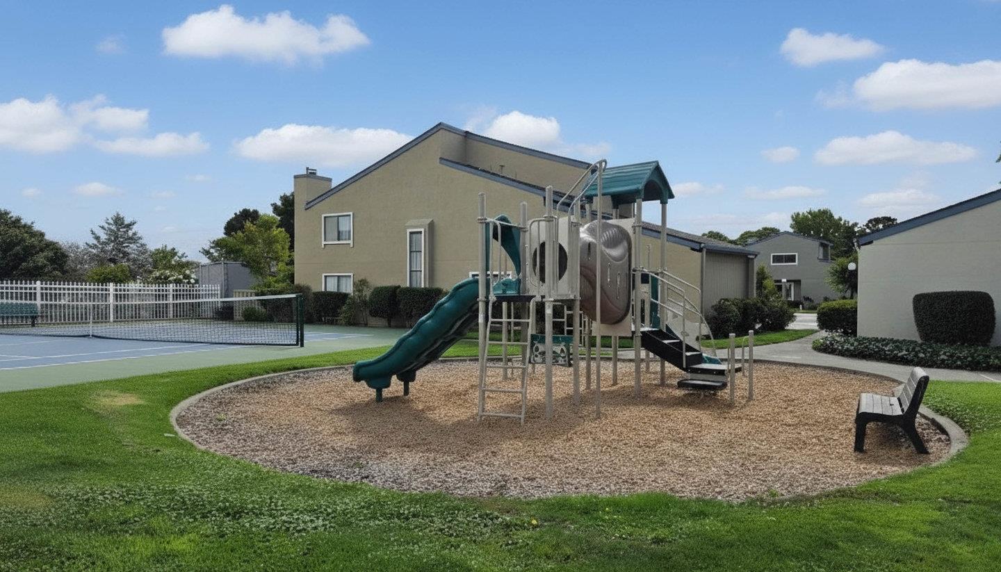 Detail Gallery Image 34 of 36 For 706 Celestial Ln, Foster City,  CA 94404 - 3 Beds | 2/1 Baths