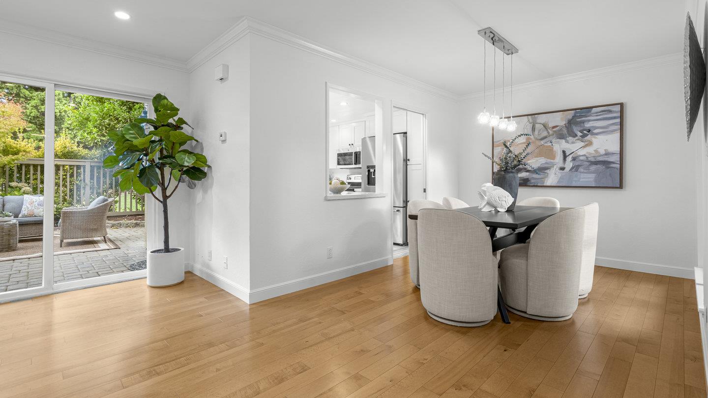Detail Gallery Image 4 of 36 For 706 Celestial Ln, Foster City,  CA 94404 - 3 Beds | 2/1 Baths