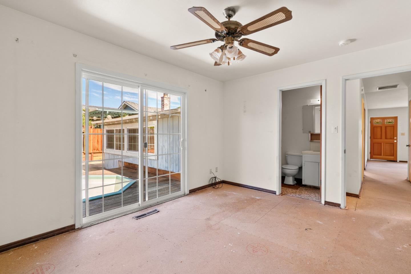 Detail Gallery Image 9 of 12 For 1955 15th Ave, Santa Cruz,  CA 95062 - 3 Beds | 2 Baths