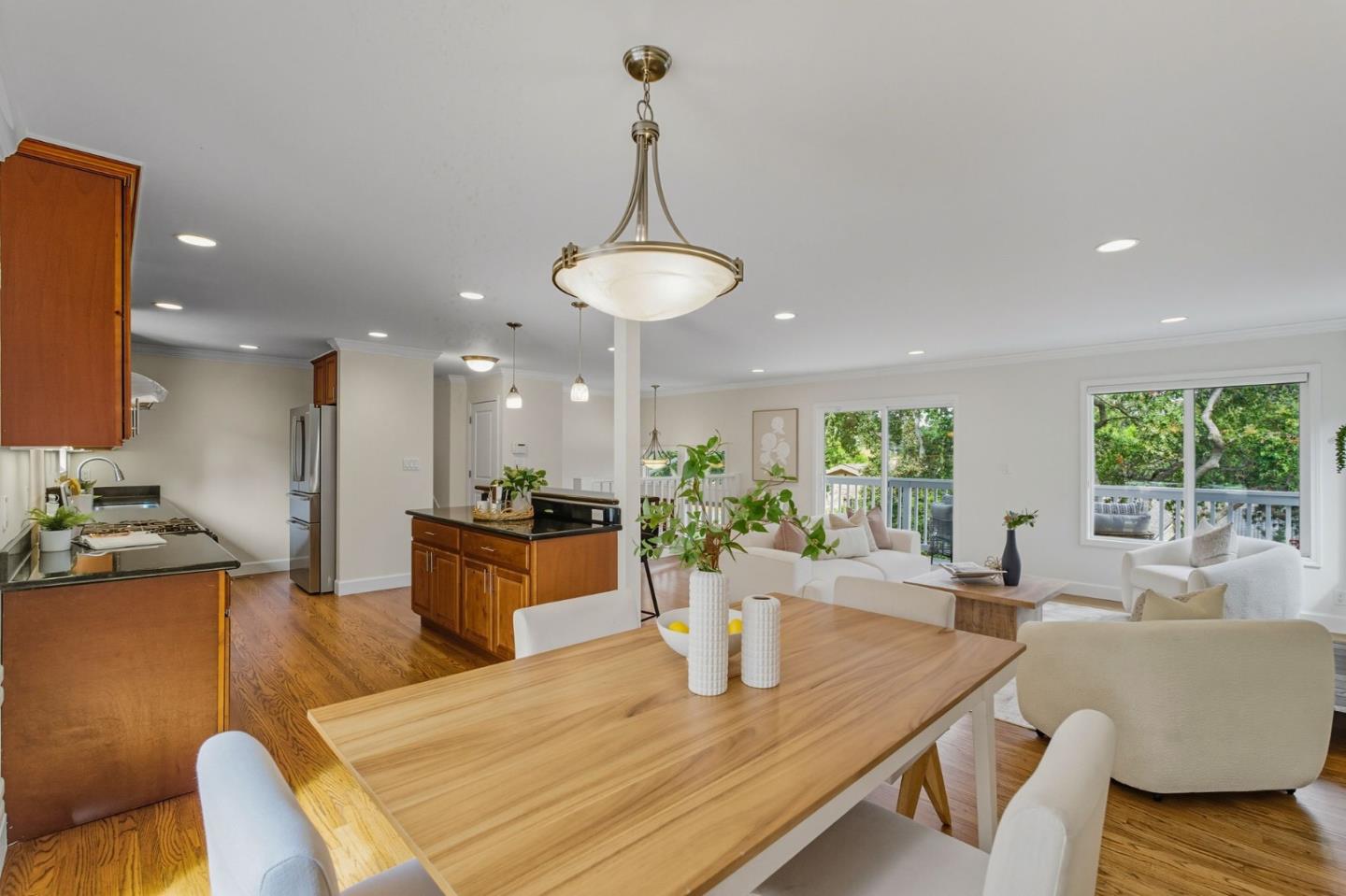 Detail Gallery Image 11 of 67 For 2315 Cheshire Way, Redwood City,  CA 94061 - 3 Beds | 2 Baths