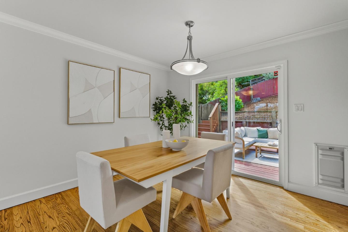 Detail Gallery Image 13 of 67 For 2315 Cheshire Way, Redwood City,  CA 94061 - 3 Beds | 2 Baths