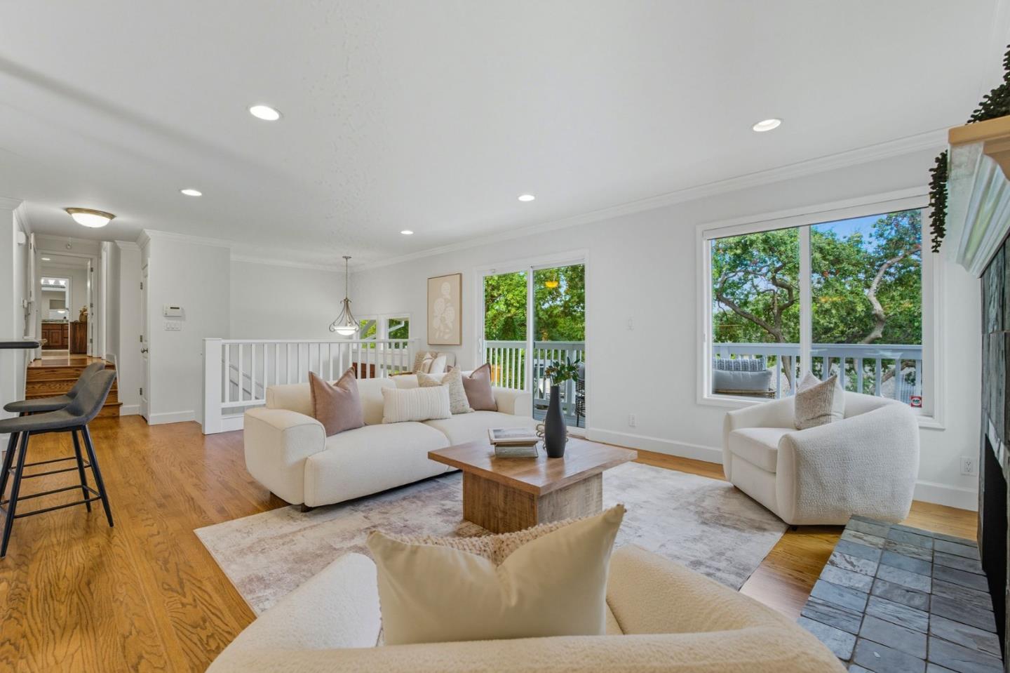 Detail Gallery Image 3 of 67 For 2315 Cheshire Way, Redwood City,  CA 94061 - 3 Beds | 2 Baths
