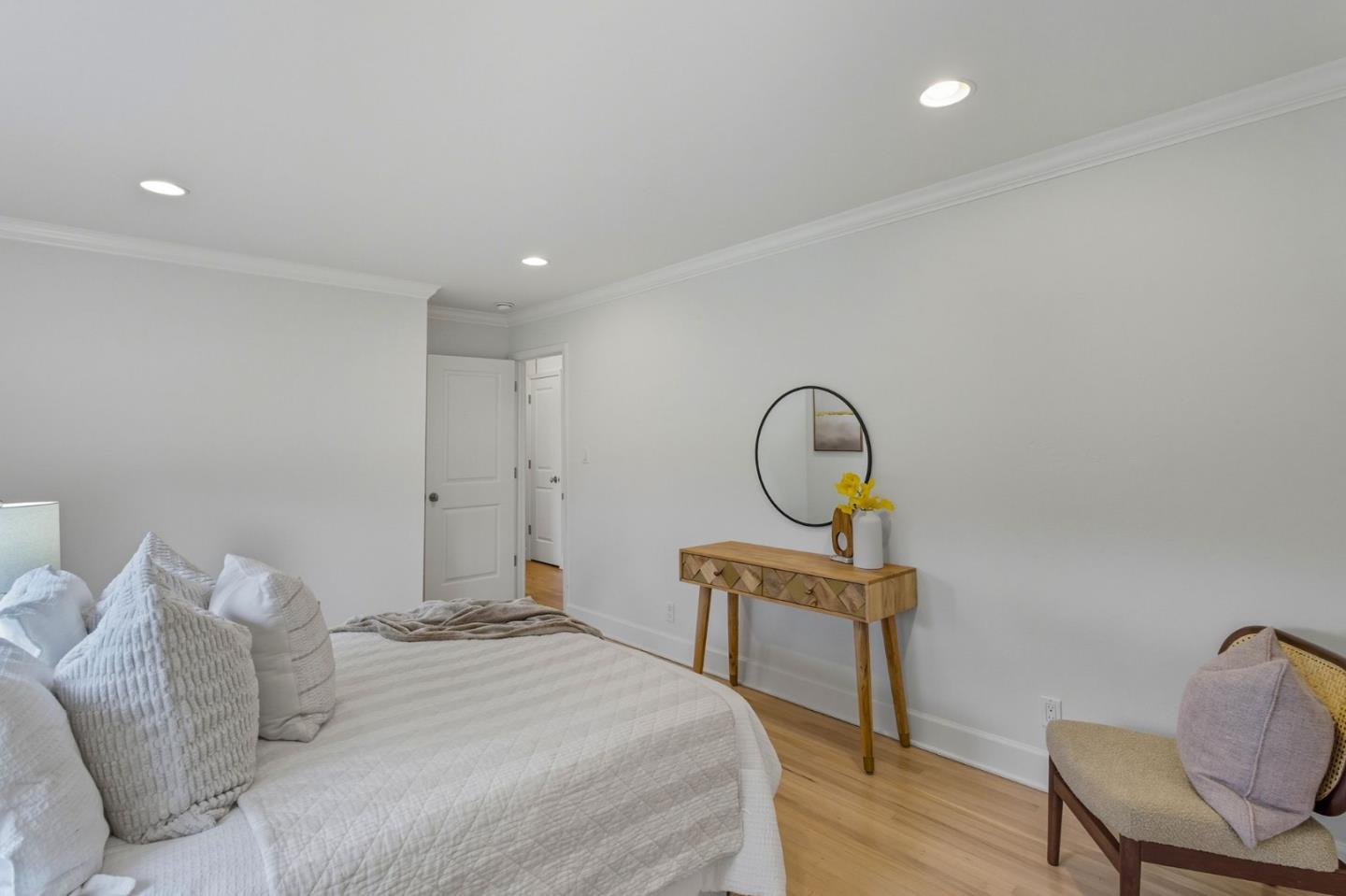 Detail Gallery Image 31 of 67 For 2315 Cheshire Way, Redwood City,  CA 94061 - 3 Beds | 2 Baths