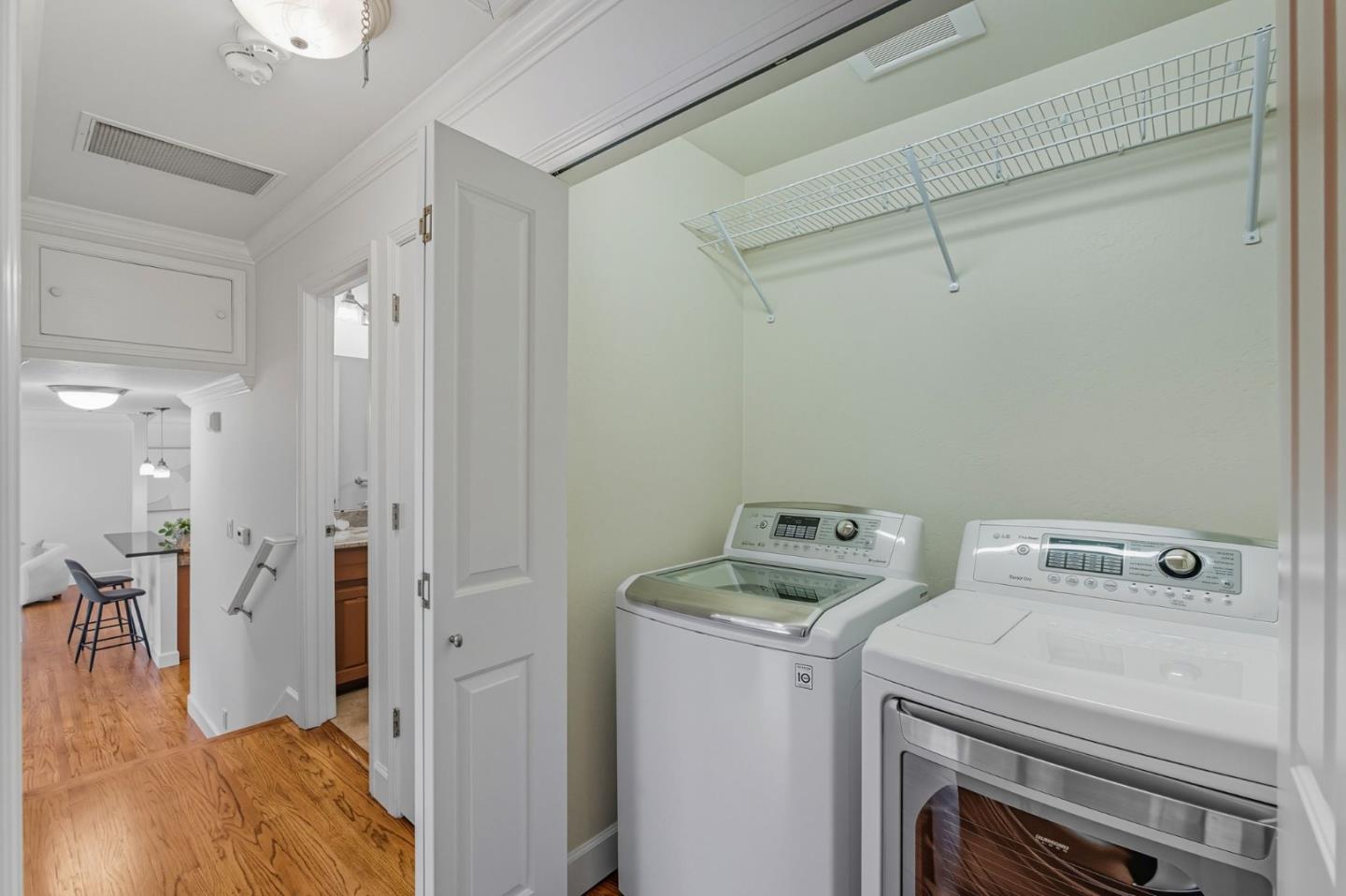 Detail Gallery Image 44 of 67 For 2315 Cheshire Way, Redwood City,  CA 94061 - 3 Beds | 2 Baths