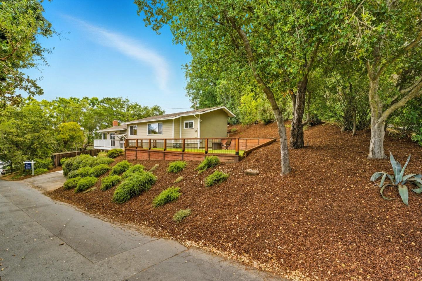 Detail Gallery Image 48 of 67 For 2315 Cheshire Way, Redwood City,  CA 94061 - 3 Beds | 2 Baths