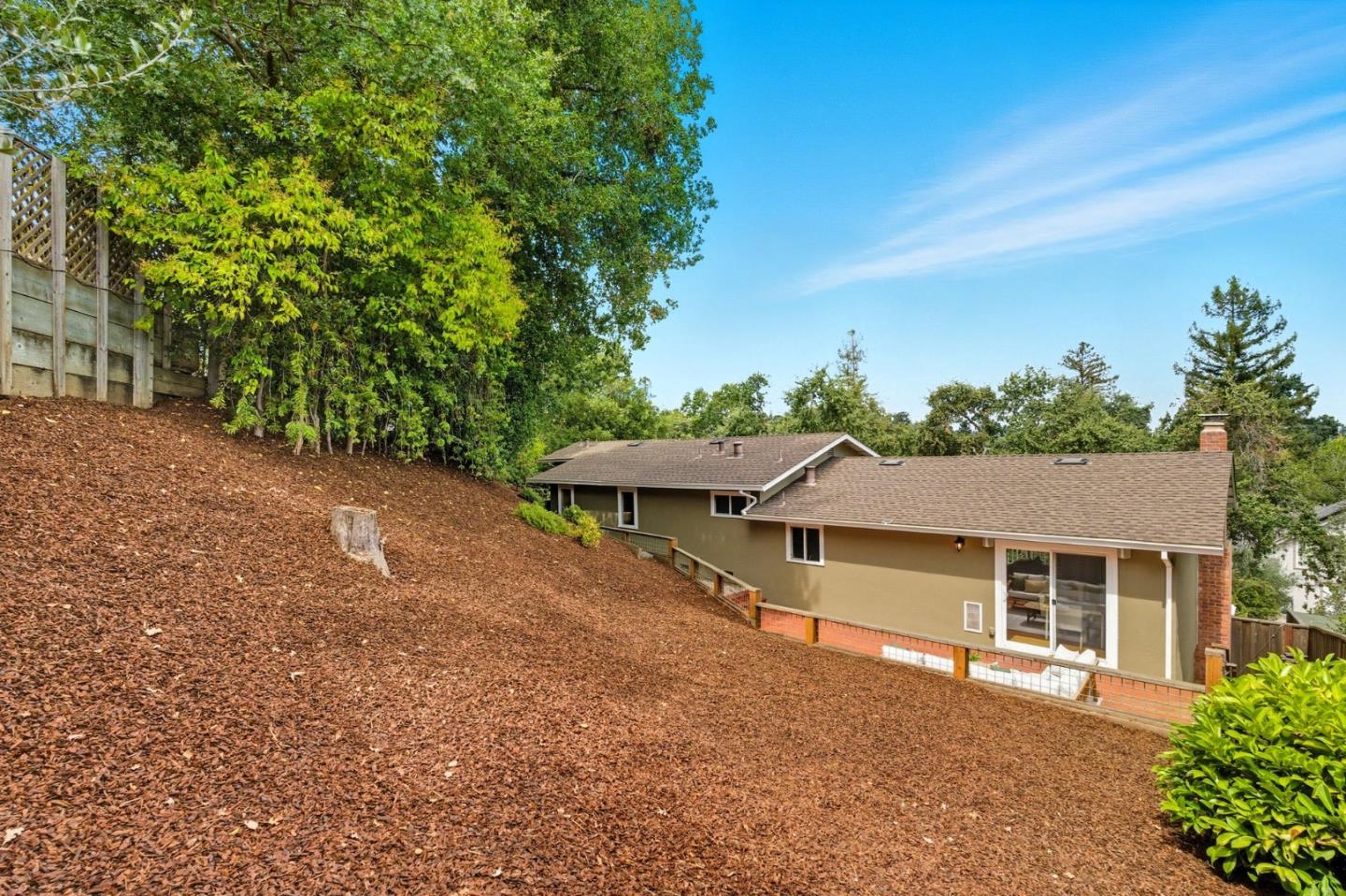 Detail Gallery Image 55 of 67 For 2315 Cheshire Way, Redwood City,  CA 94061 - 3 Beds | 2 Baths