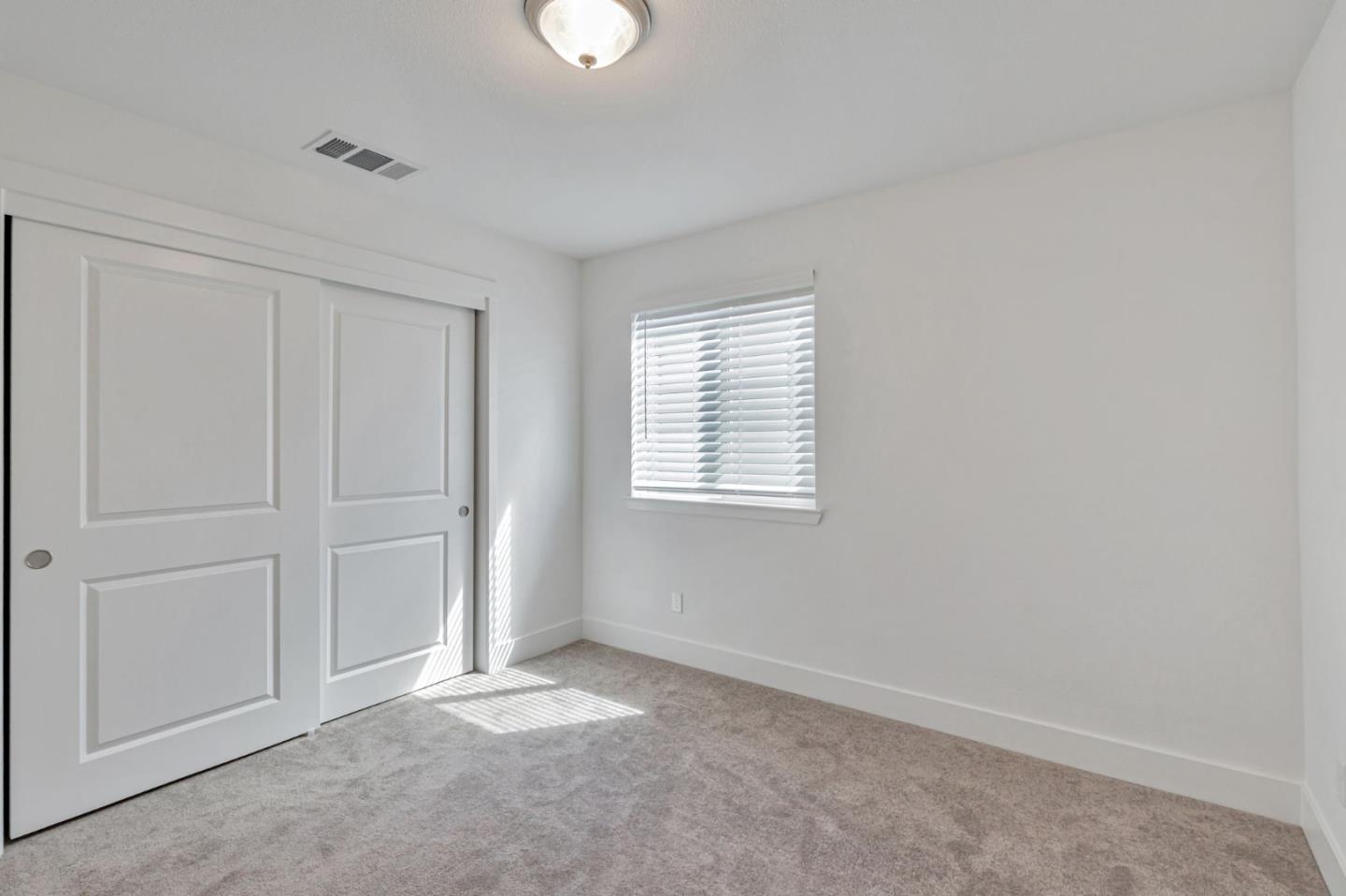 Detail Gallery Image 17 of 40 For 1180 Cherry Peak Way, Hollister,  CA 95023 - 3 Beds | 2/1 Baths