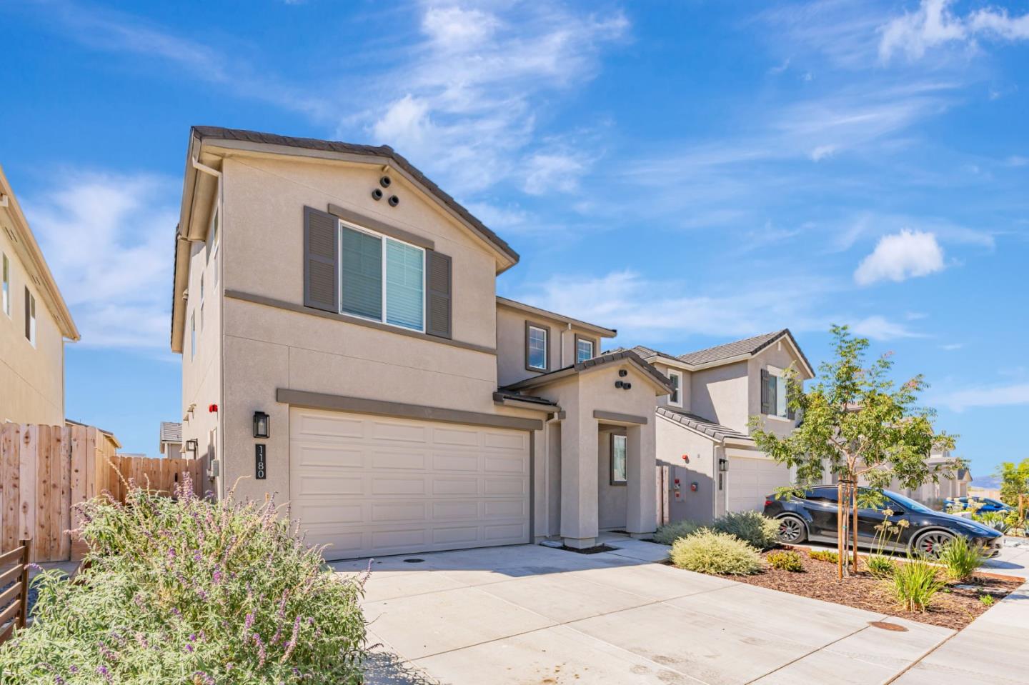 Detail Gallery Image 33 of 40 For 1180 Cherry Peak Way, Hollister,  CA 95023 - 3 Beds | 2/1 Baths