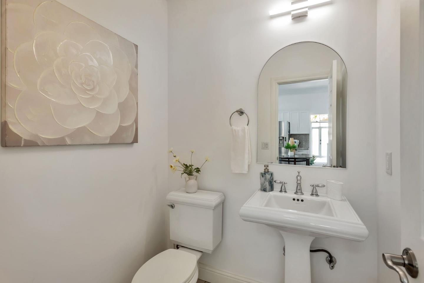 Detail Gallery Image 23 of 40 For 119 N Claremont St, San Mateo,  CA 94401 - 3 Beds | 2/2 Baths