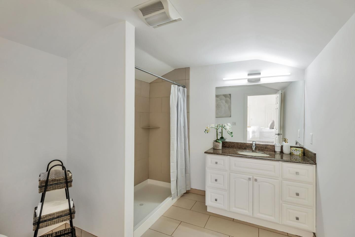 Detail Gallery Image 24 of 40 For 119 N Claremont St, San Mateo,  CA 94401 - 3 Beds | 2/2 Baths