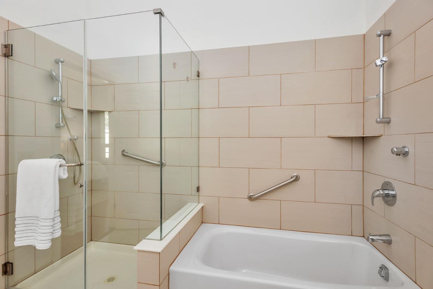 Detail Gallery Image 27 of 40 For 119 N Claremont St, San Mateo,  CA 94401 - 3 Beds | 2/2 Baths