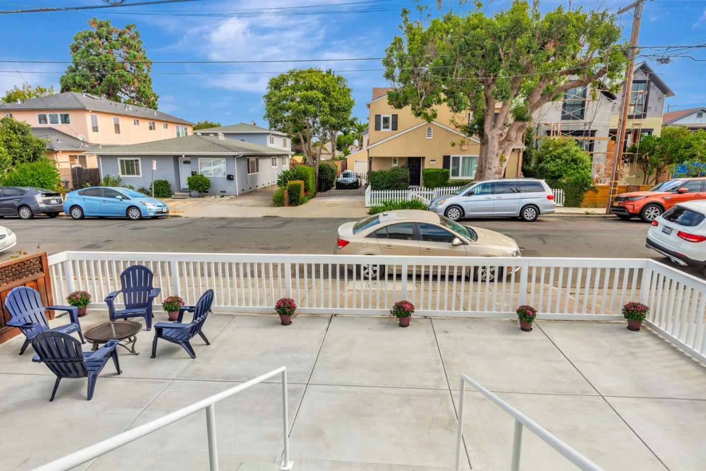 Detail Gallery Image 3 of 40 For 119 N Claremont St, San Mateo,  CA 94401 - 3 Beds | 2/2 Baths