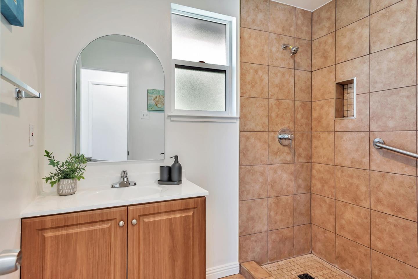 Detail Gallery Image 36 of 40 For 119 N Claremont St, San Mateo,  CA 94401 - 3 Beds | 2/2 Baths