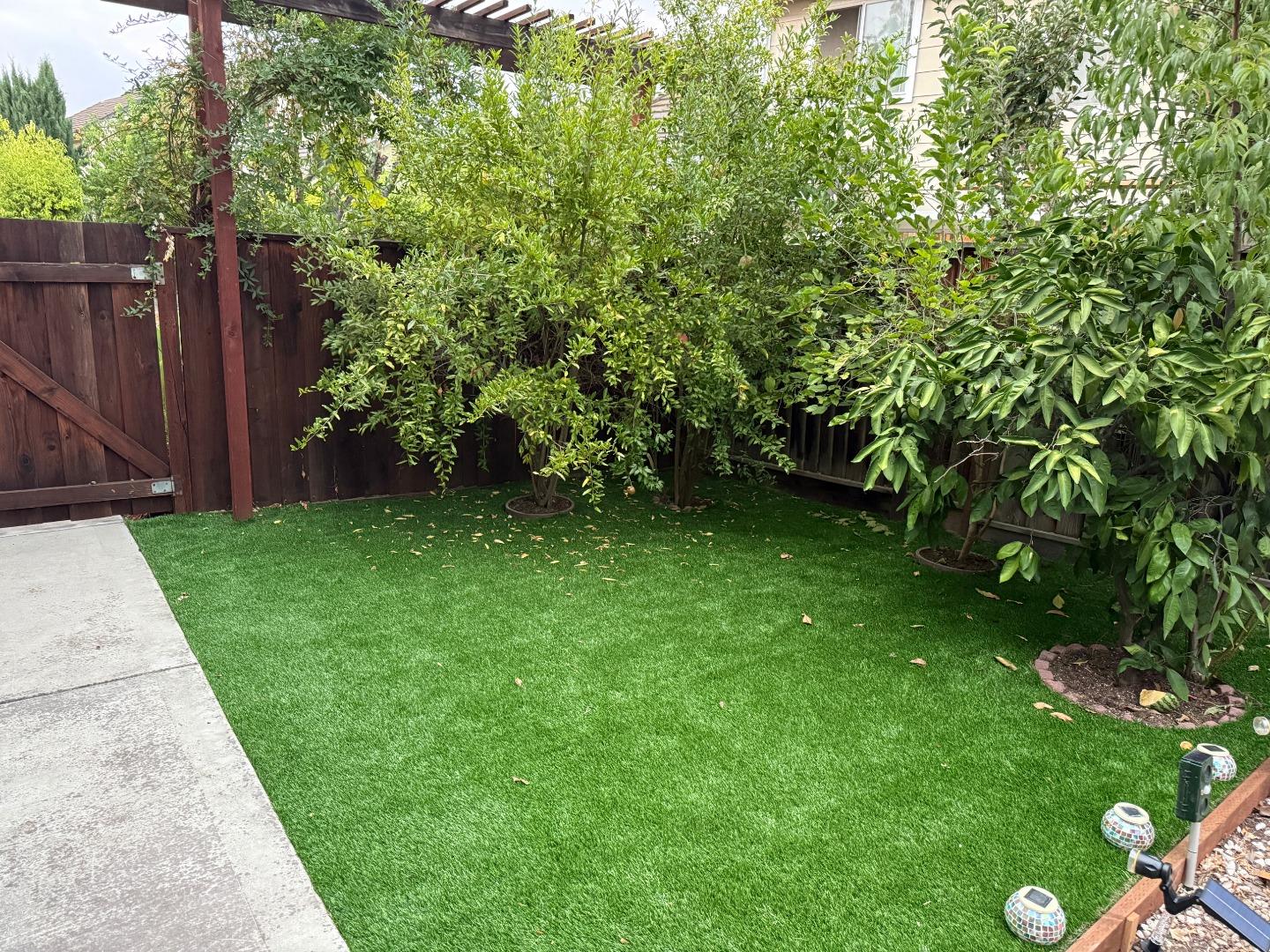 Detail Gallery Image 13 of 21 For 1563 Four Oaks Rd, San Jose,  CA 95131 - 4 Beds | 2/1 Baths