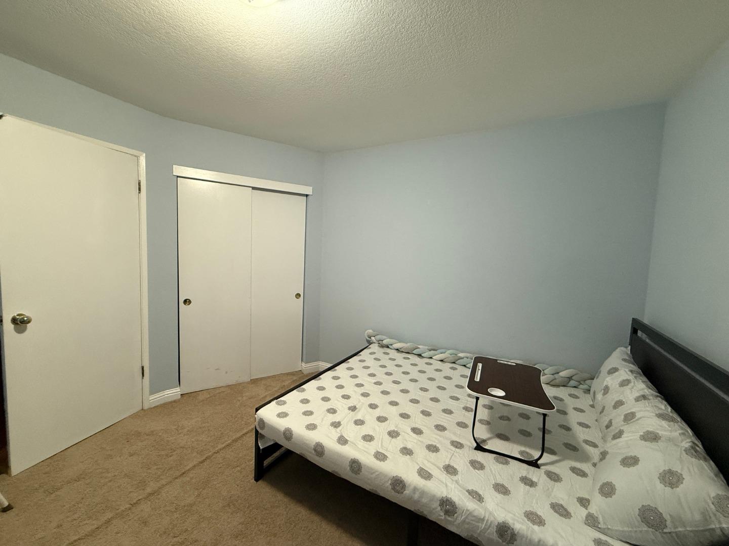 Detail Gallery Image 7 of 21 For 1563 Four Oaks Rd, San Jose,  CA 95131 - 4 Beds | 2/1 Baths