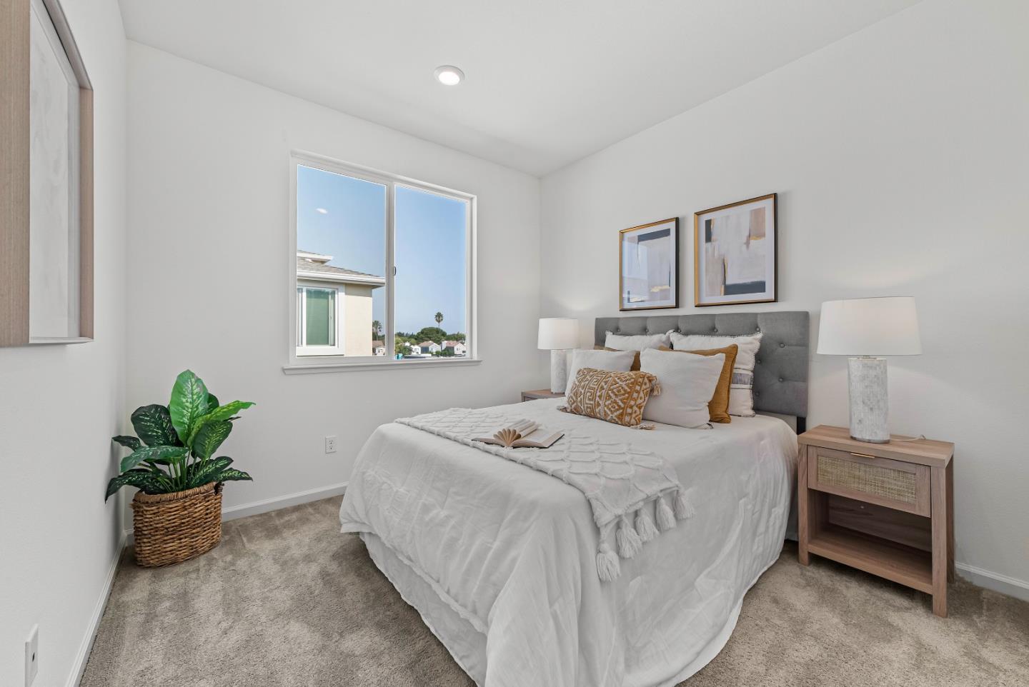 Detail Gallery Image 17 of 37 For 1660 Solari Pl, San Jose,  CA 95131 - 4 Beds | 3/1 Baths