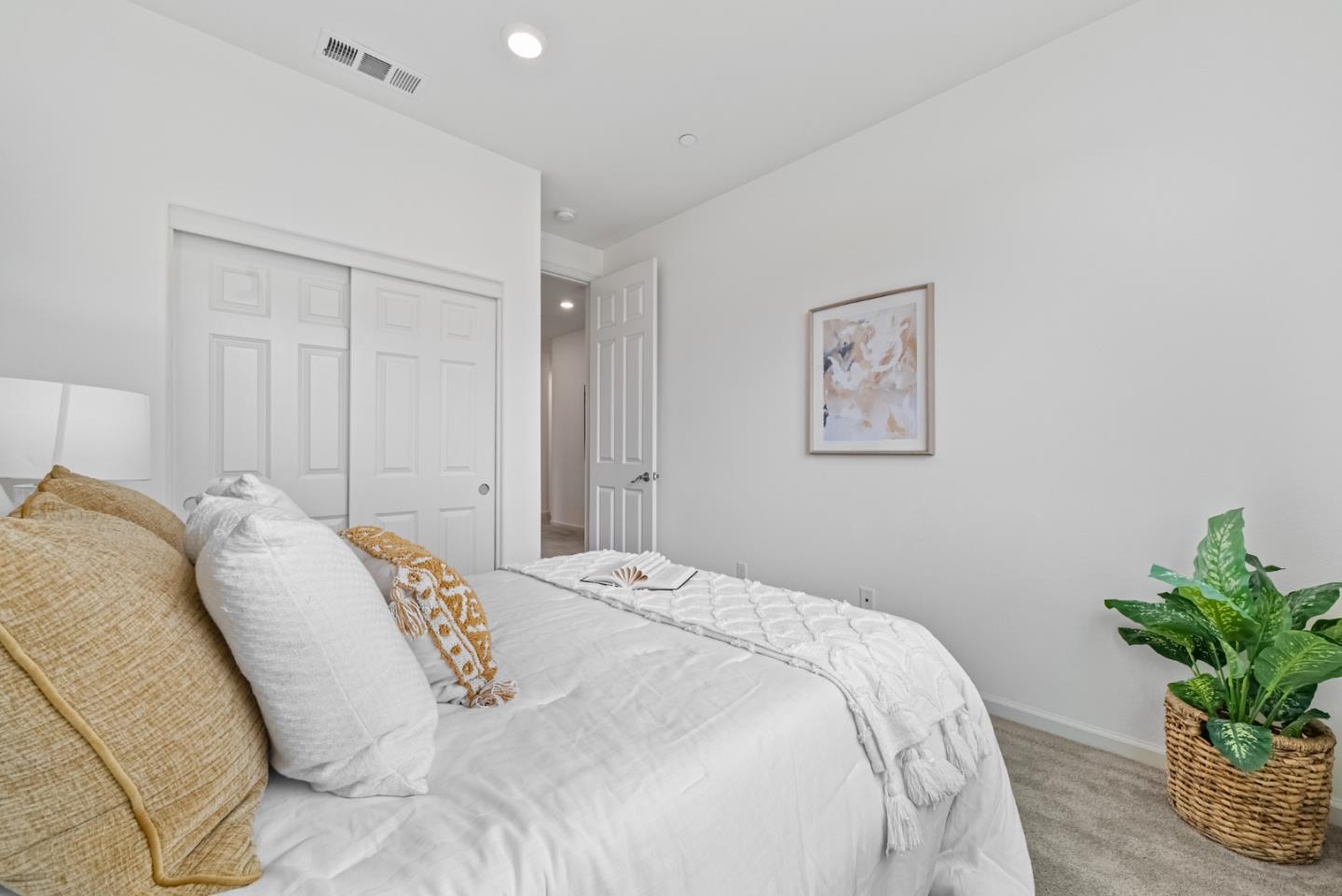 Detail Gallery Image 23 of 37 For 1660 Solari Pl, San Jose,  CA 95131 - 4 Beds | 3/1 Baths