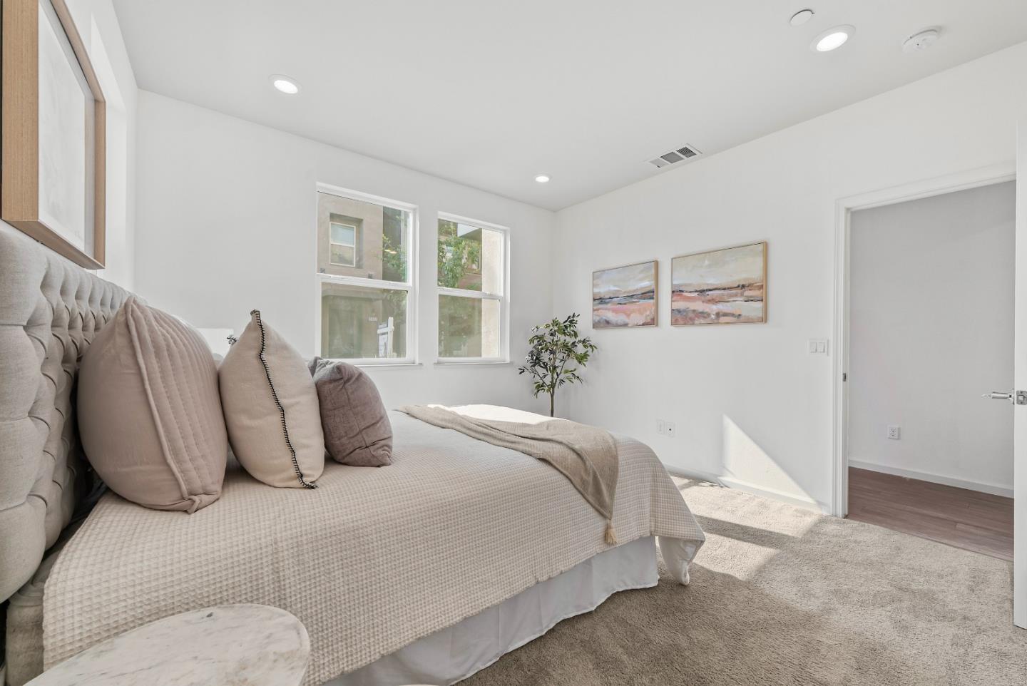 Detail Gallery Image 25 of 37 For 1660 Solari Pl, San Jose,  CA 95131 - 4 Beds | 3/1 Baths