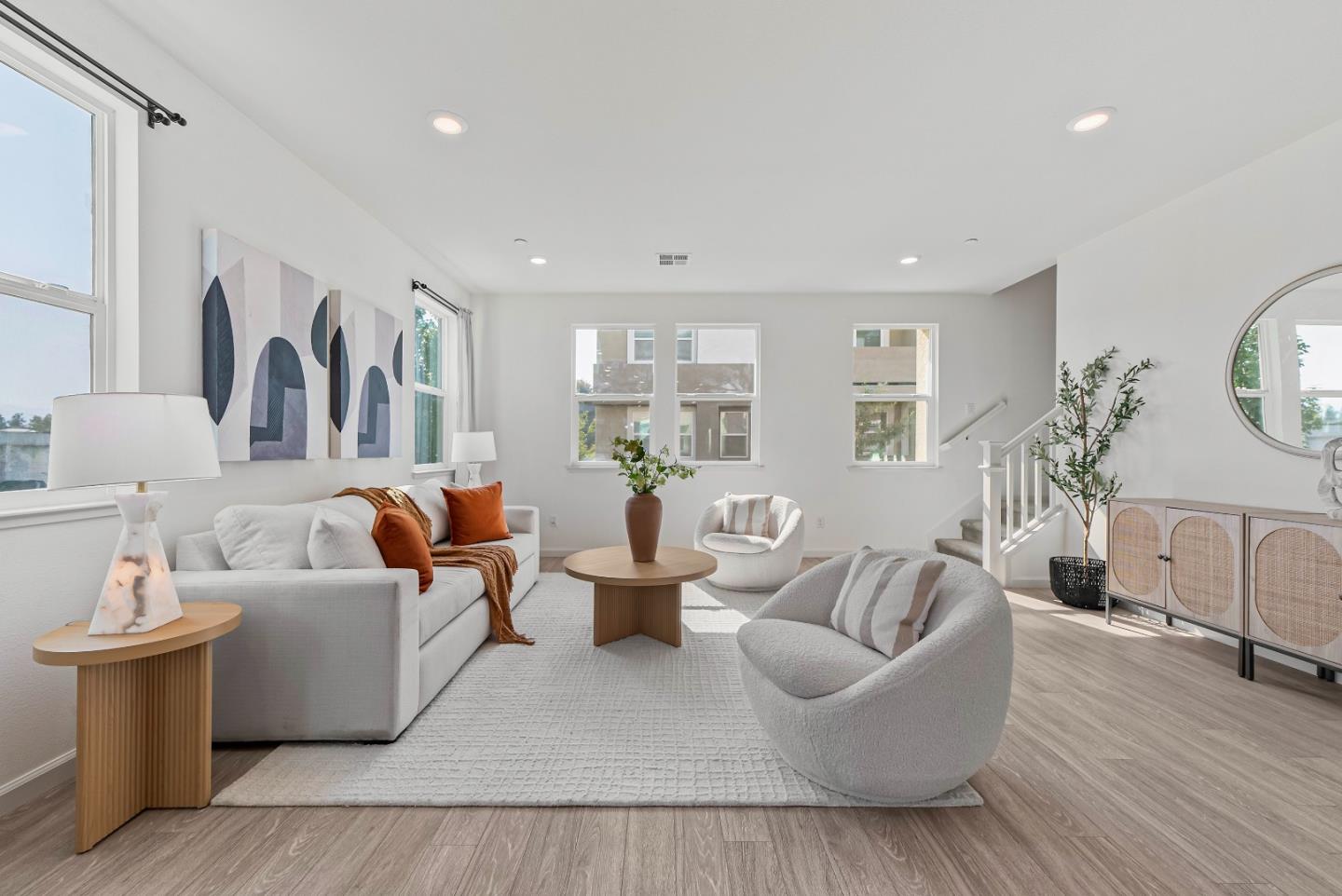 Detail Gallery Image 3 of 37 For 1660 Solari Pl, San Jose,  CA 95131 - 4 Beds | 3/1 Baths