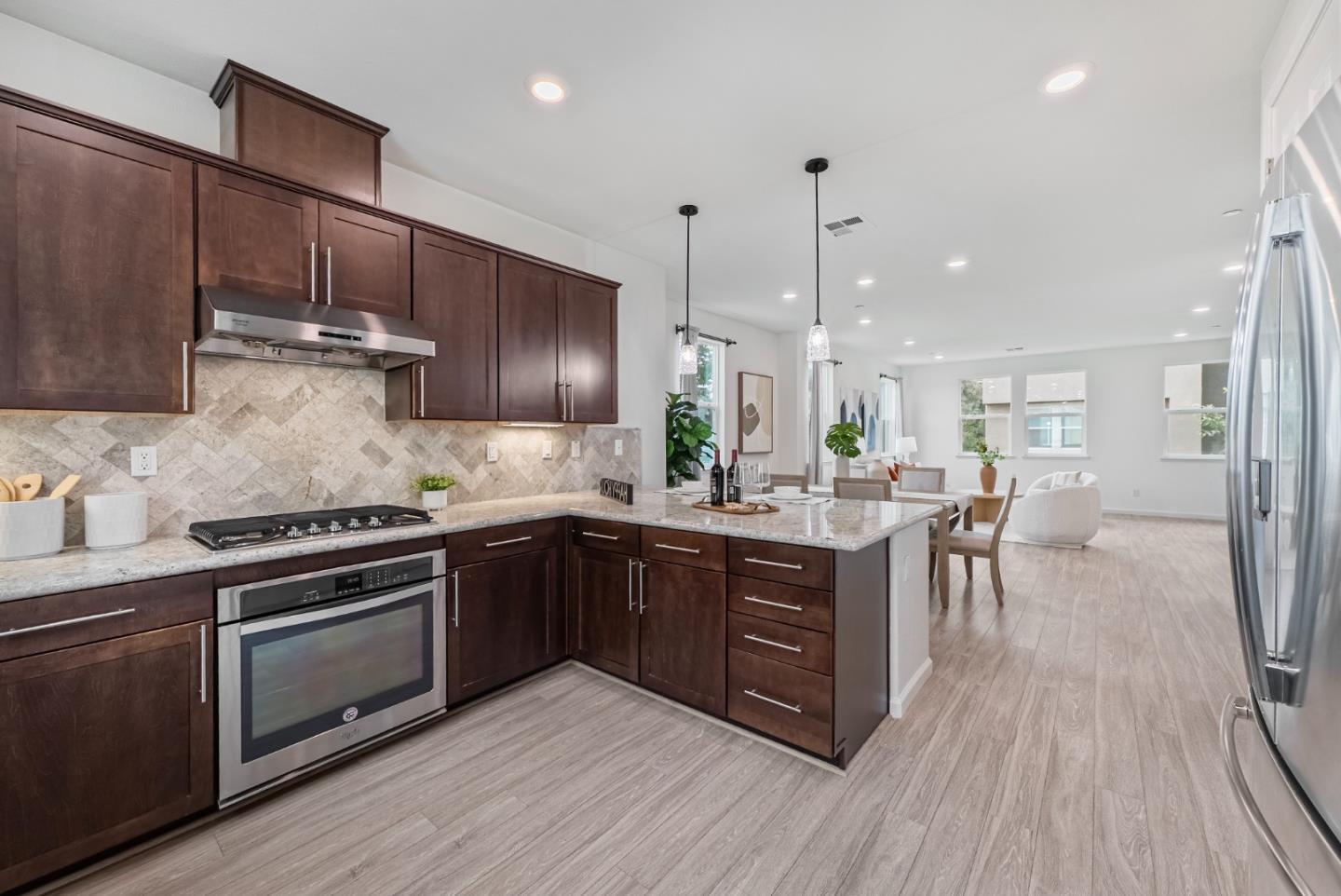 Detail Gallery Image 30 of 37 For 1660 Solari Pl, San Jose,  CA 95131 - 4 Beds | 3/1 Baths