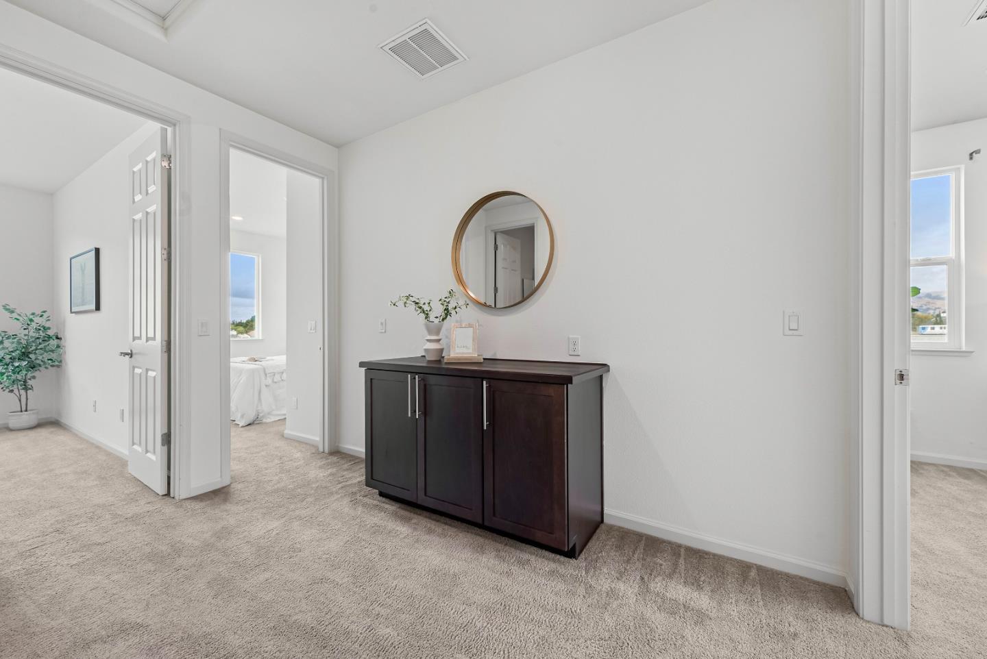 Detail Gallery Image 32 of 37 For 1660 Solari Pl, San Jose,  CA 95131 - 4 Beds | 3/1 Baths