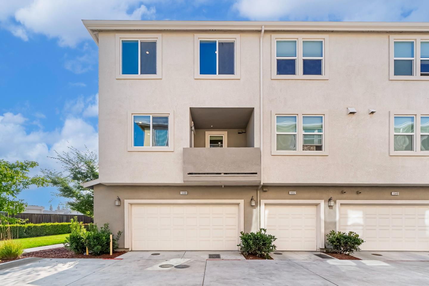 Detail Gallery Image 35 of 37 For 1660 Solari Pl, San Jose,  CA 95131 - 4 Beds | 3/1 Baths