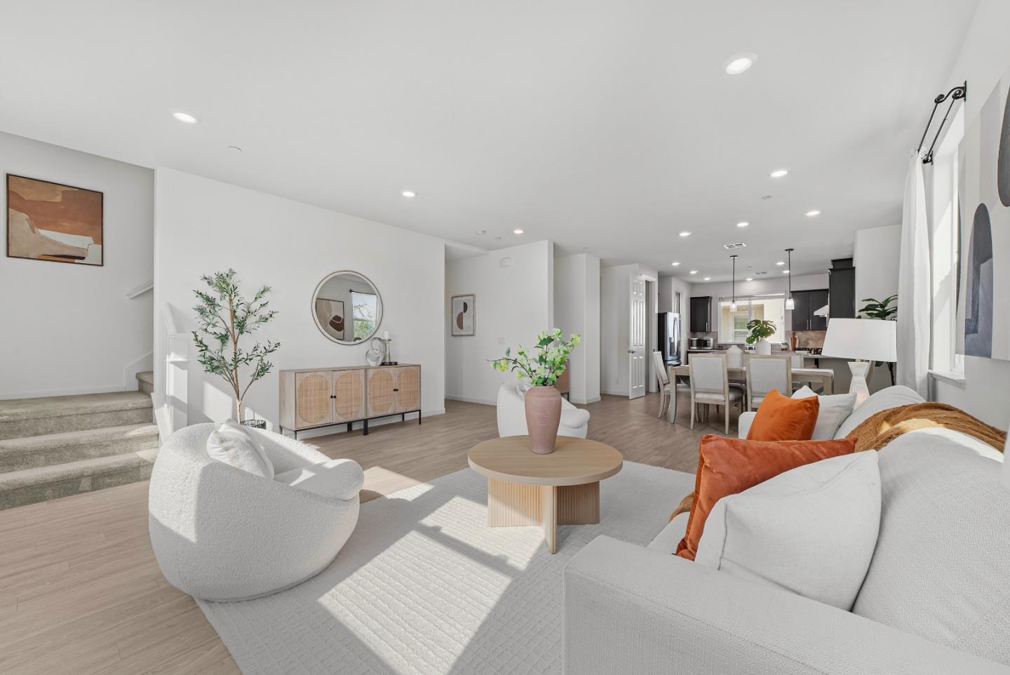 Detail Gallery Image 4 of 37 For 1660 Solari Pl, San Jose,  CA 95131 - 4 Beds | 3/1 Baths