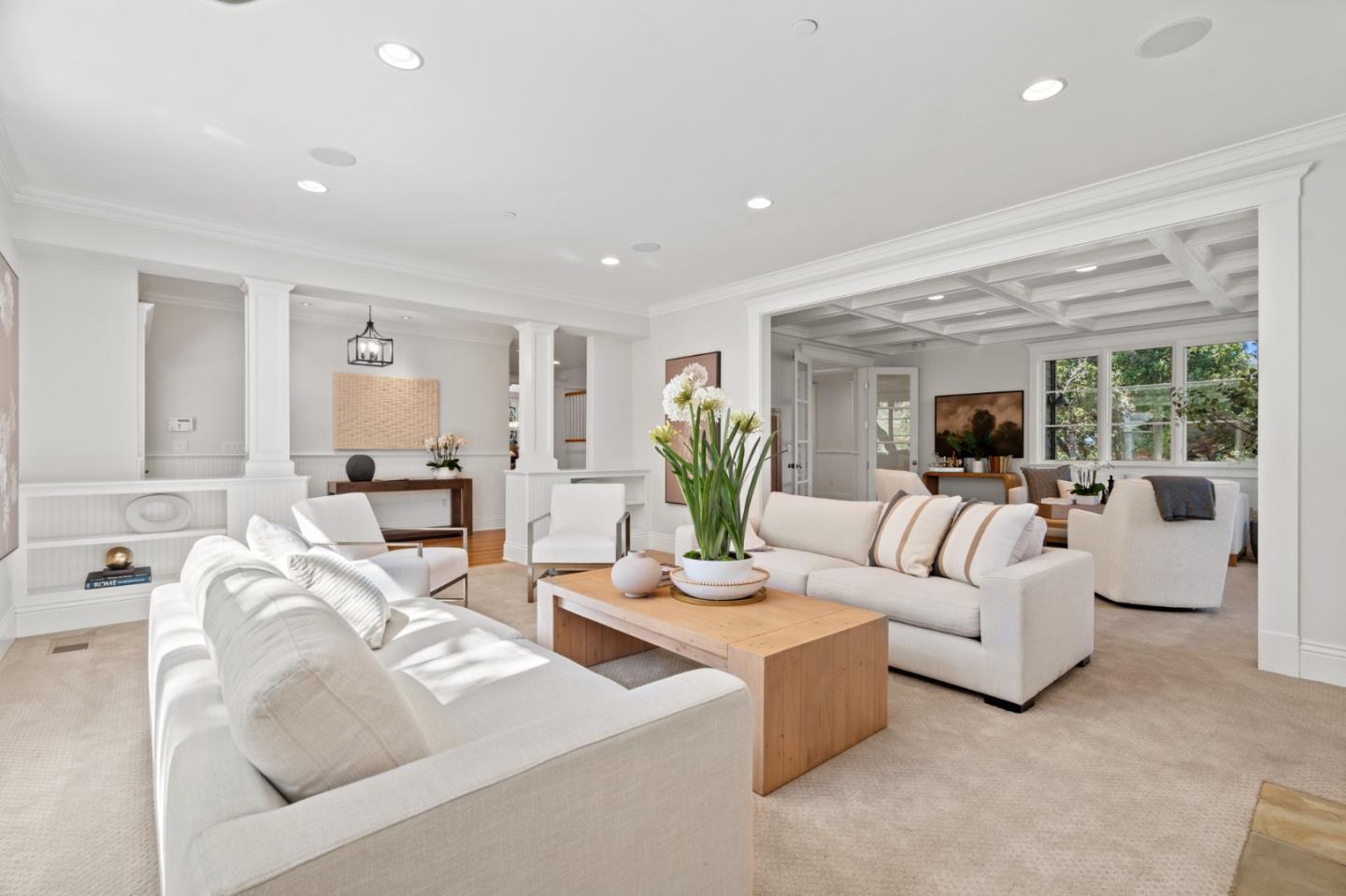 Detail Gallery Image 13 of 70 For 16420 S Kennedy Rd, Los Gatos,  CA 95030 - 7 Beds | 5/2 Baths