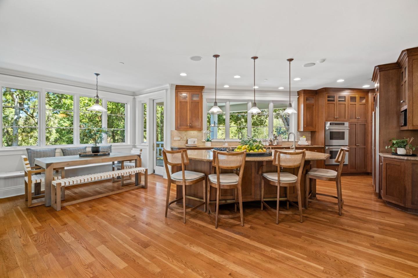 Detail Gallery Image 17 of 70 For 16420 S Kennedy Rd, Los Gatos,  CA 95030 - 7 Beds | 5/2 Baths