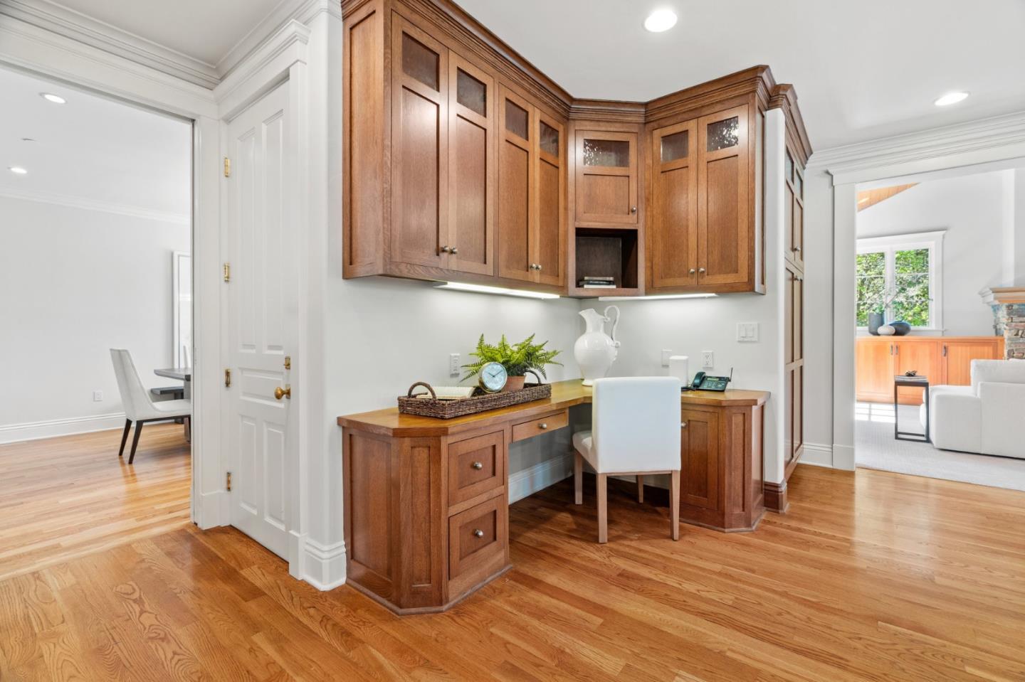 Detail Gallery Image 21 of 70 For 16420 S Kennedy Rd, Los Gatos,  CA 95030 - 7 Beds | 5/2 Baths