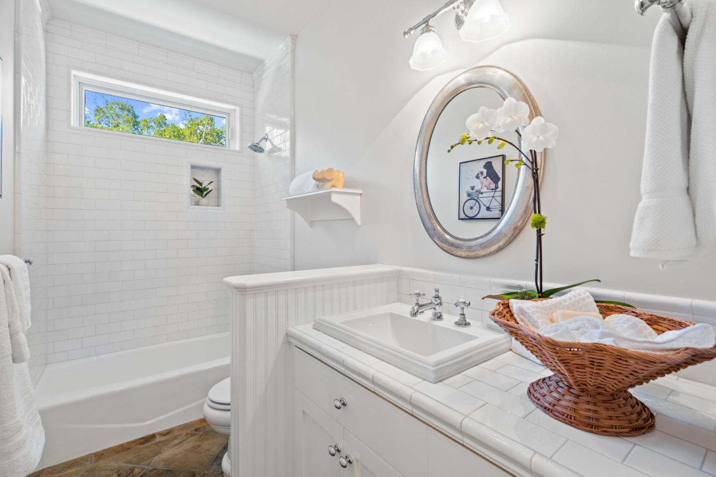 Detail Gallery Image 28 of 70 For 16420 S Kennedy Rd, Los Gatos,  CA 95030 - 7 Beds | 5/2 Baths
