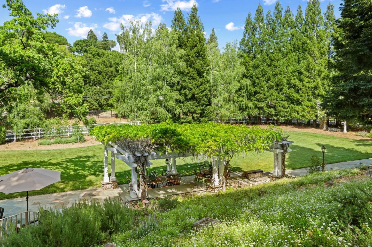 Detail Gallery Image 55 of 70 For 16420 S Kennedy Rd, Los Gatos,  CA 95030 - 7 Beds | 5/2 Baths