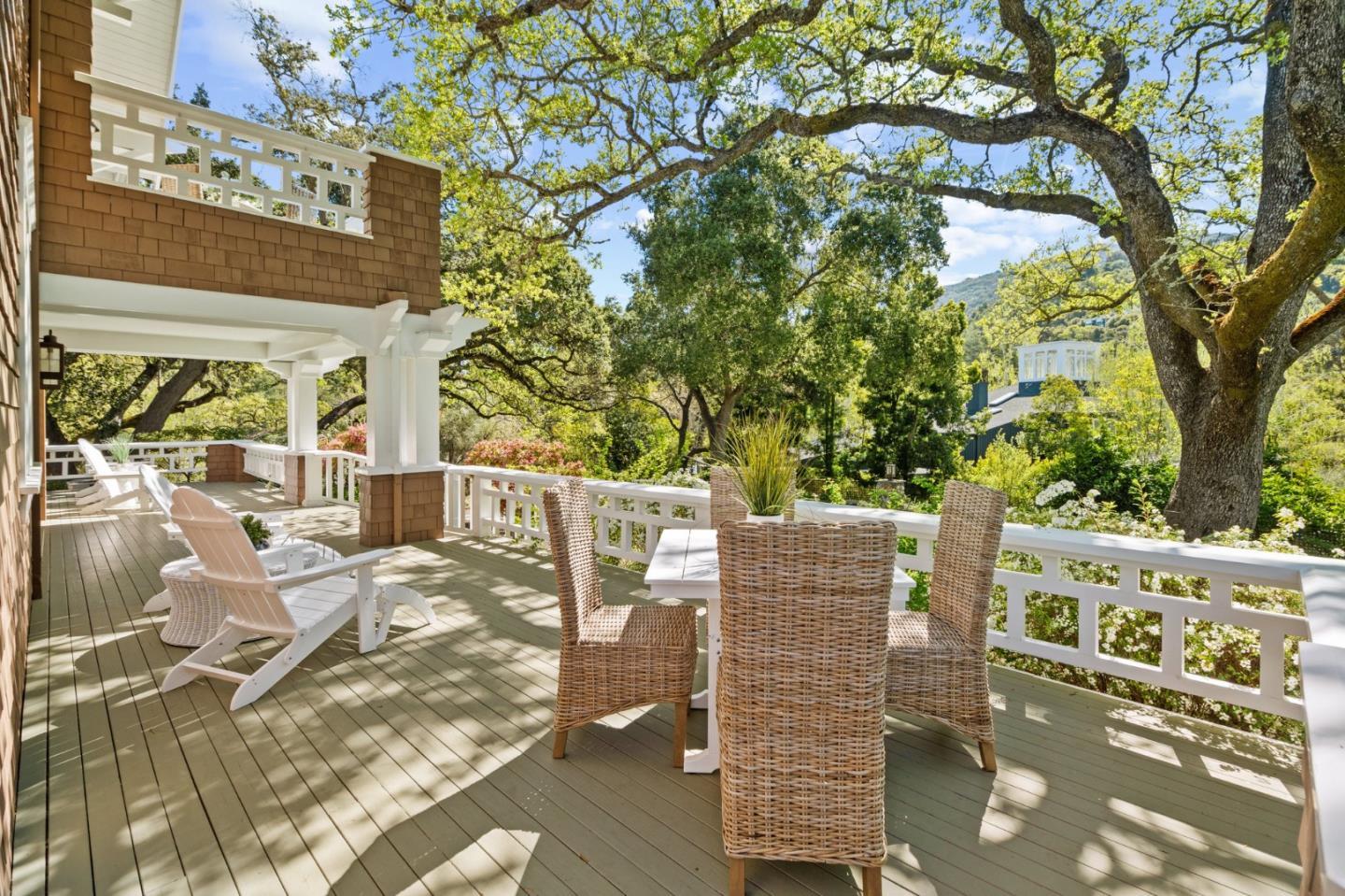 Detail Gallery Image 9 of 70 For 16420 S Kennedy Rd, Los Gatos,  CA 95030 - 7 Beds | 5/2 Baths