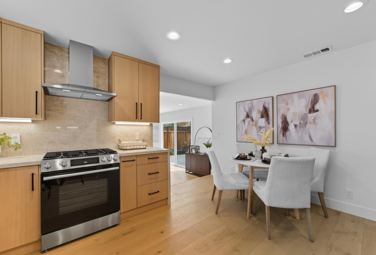 Detail Gallery Image 7 of 26 For 3392 Geneva Dr, Santa Clara,  CA 95051 - 3 Beds | 2 Baths