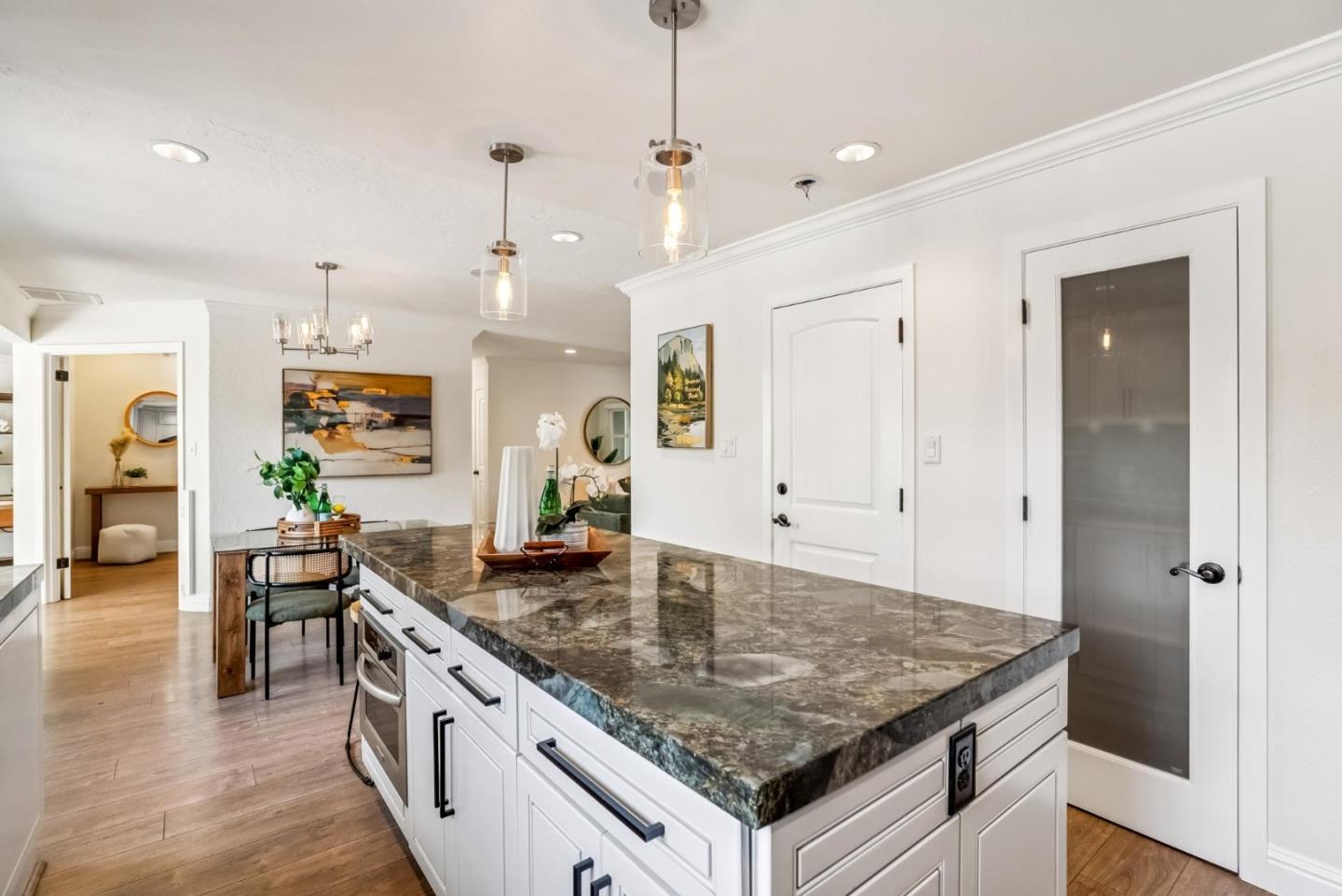 Detail Gallery Image 11 of 35 For 2149 Bohannon Dr, Santa Clara,  CA 95050 - 2 Beds | 1 Baths