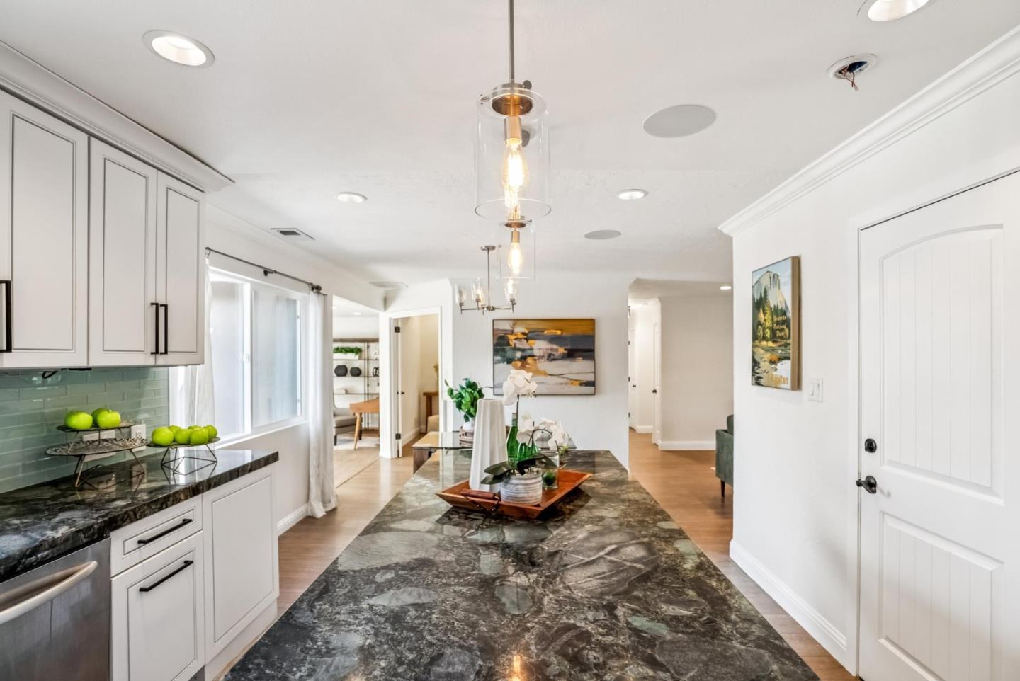 Detail Gallery Image 12 of 35 For 2149 Bohannon Dr, Santa Clara,  CA 95050 - 2 Beds | 1 Baths