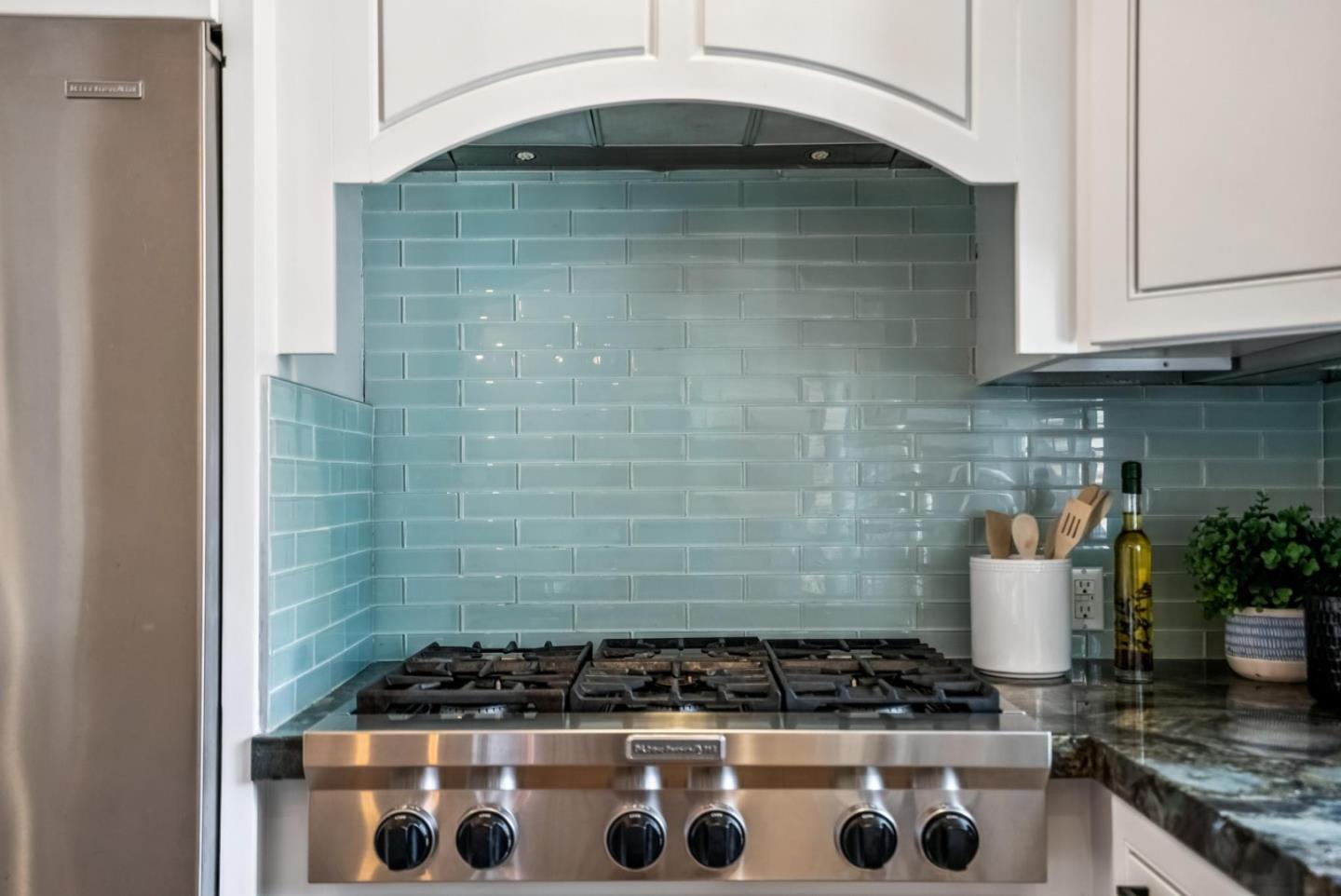Detail Gallery Image 8 of 35 For 2149 Bohannon Dr, Santa Clara,  CA 95050 - 2 Beds | 1 Baths